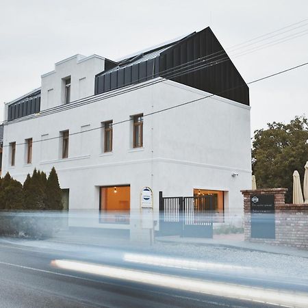 Coffein Apartments Mostkovice Экстерьер фото